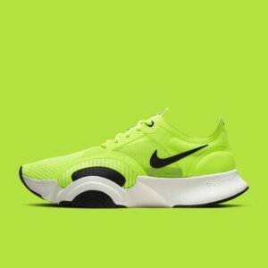 NIKE HYPER COURT